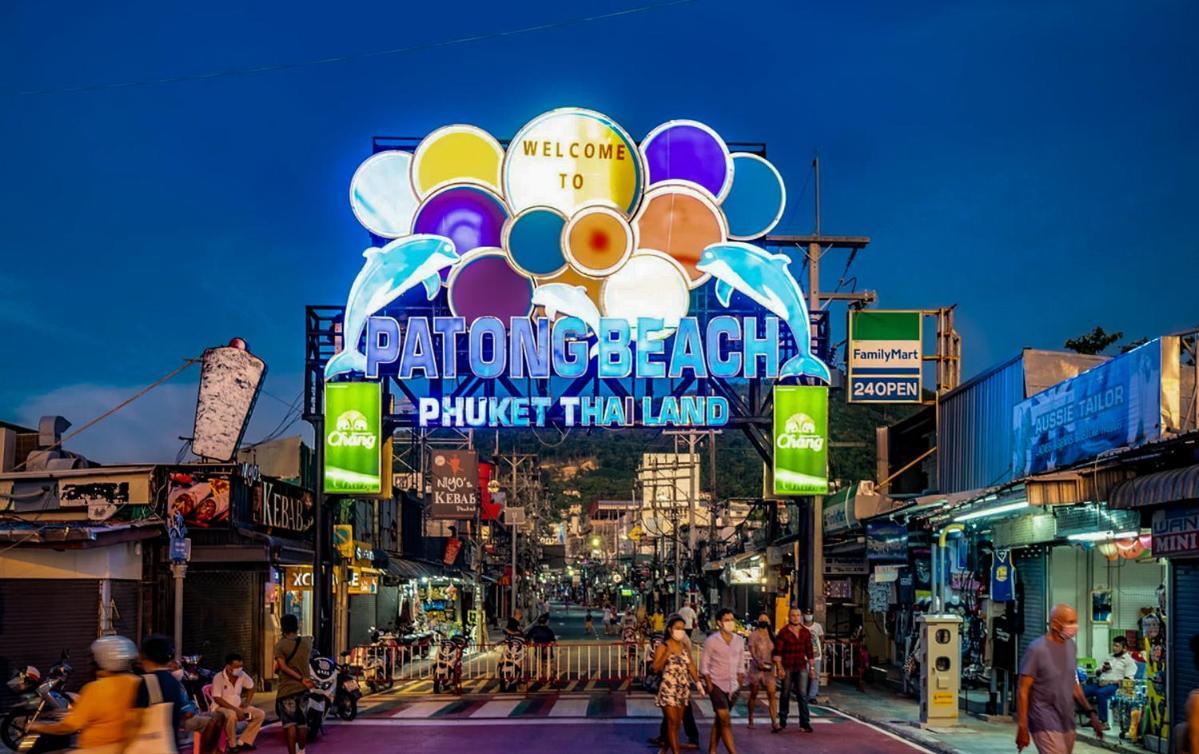 The Viva Patong Hotel Exterior photo