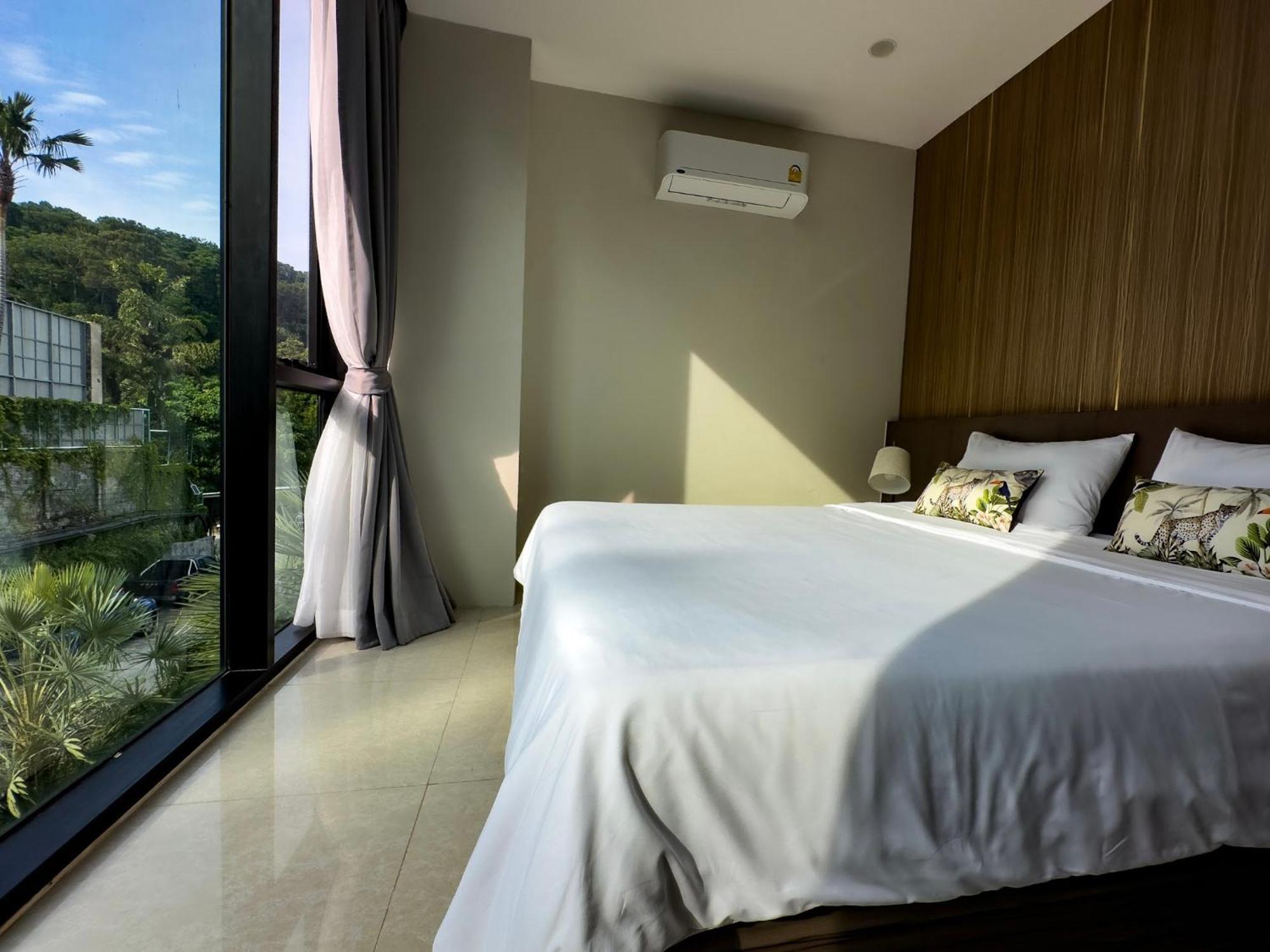 The Viva Patong Hotel Exterior photo